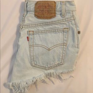 Light wash wedgie Levi short